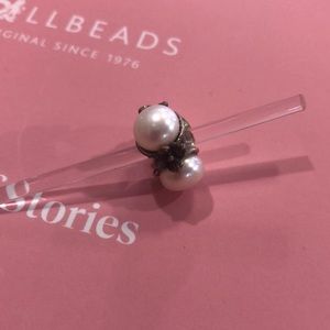 Trollbeads Triple Pearl White bead